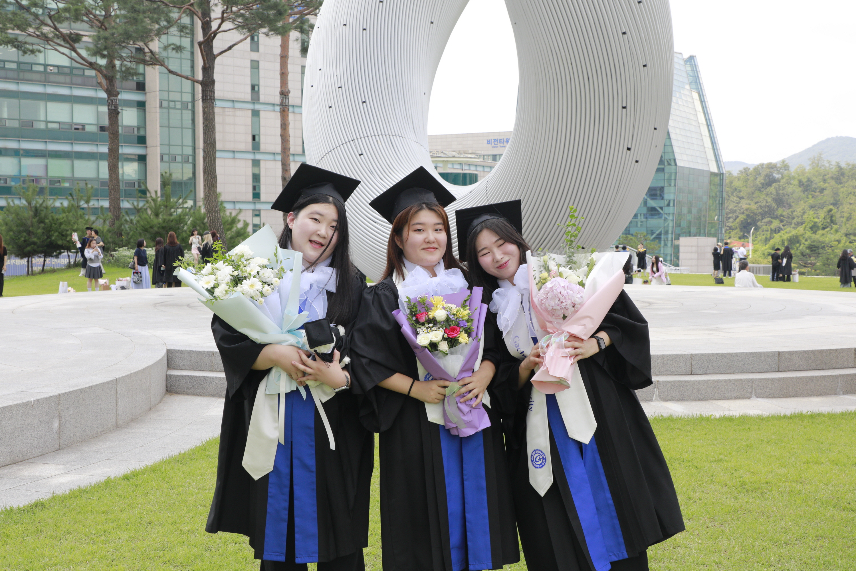 0250821_학위수여식 (510).JPG 첨부 이미지